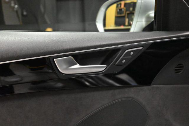 AUDI A8 V6 3.0 TDI Q.TIP.NAVI 20'BOSE TEL RISC.20"CAM FULL