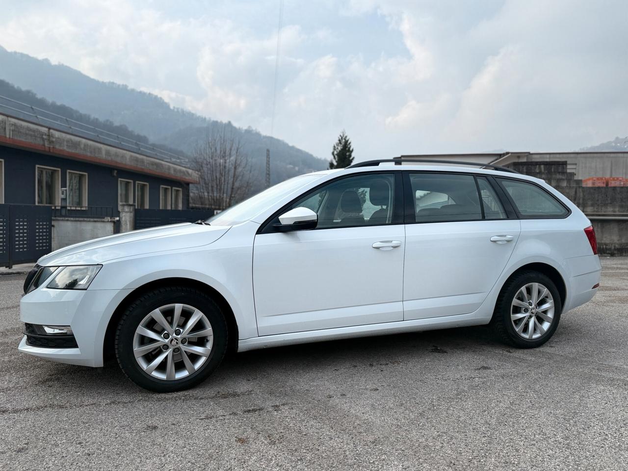 Skoda Octavia 1.6 TDI CR 115 CV DSG Wagon Executive