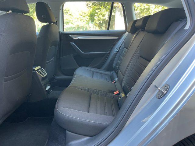 SKODA Octavia SW 1.6 TDI 115CV DSG NAVIGATORE SENSORI PARCHEGGIO