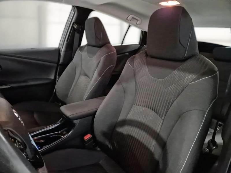 TOYOTA PRIUS PLUG-IN HYBRID 5 PORTE BERLINA