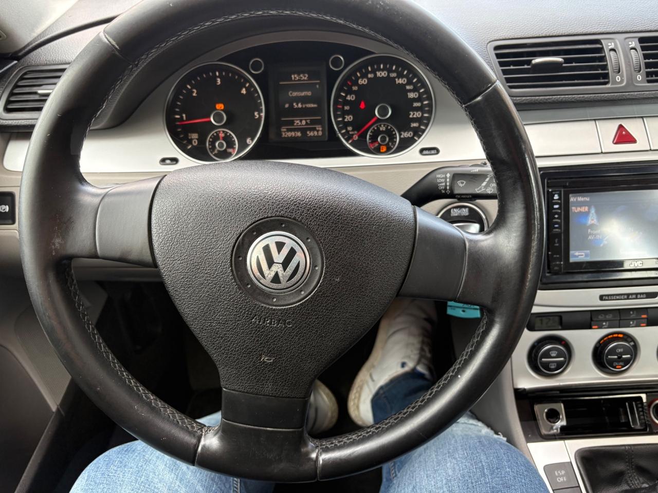 Volkswagen Passat 2.0 TDI . Highline