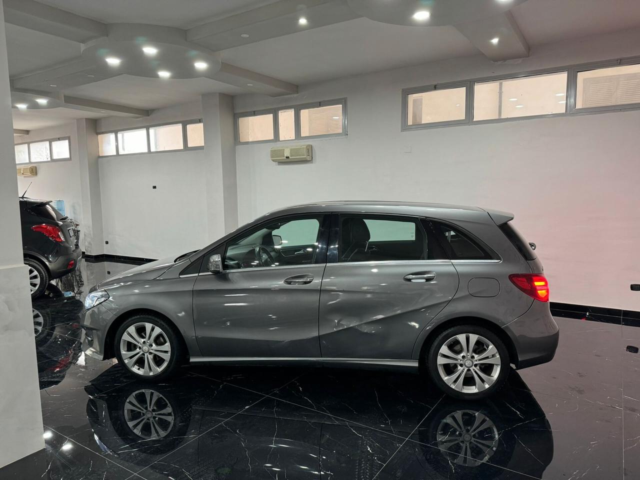 Mercedes-benz B 180 B 160 d Automatic Sport