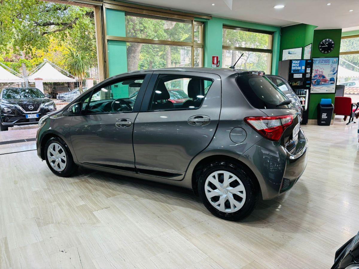 Toyota Yaris 1.0 5p. Lounge Touch Neop. Ok