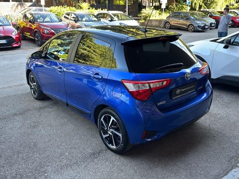 Toyota Yaris Hybrid 1.5 Hybrid Lounge Blue MY19