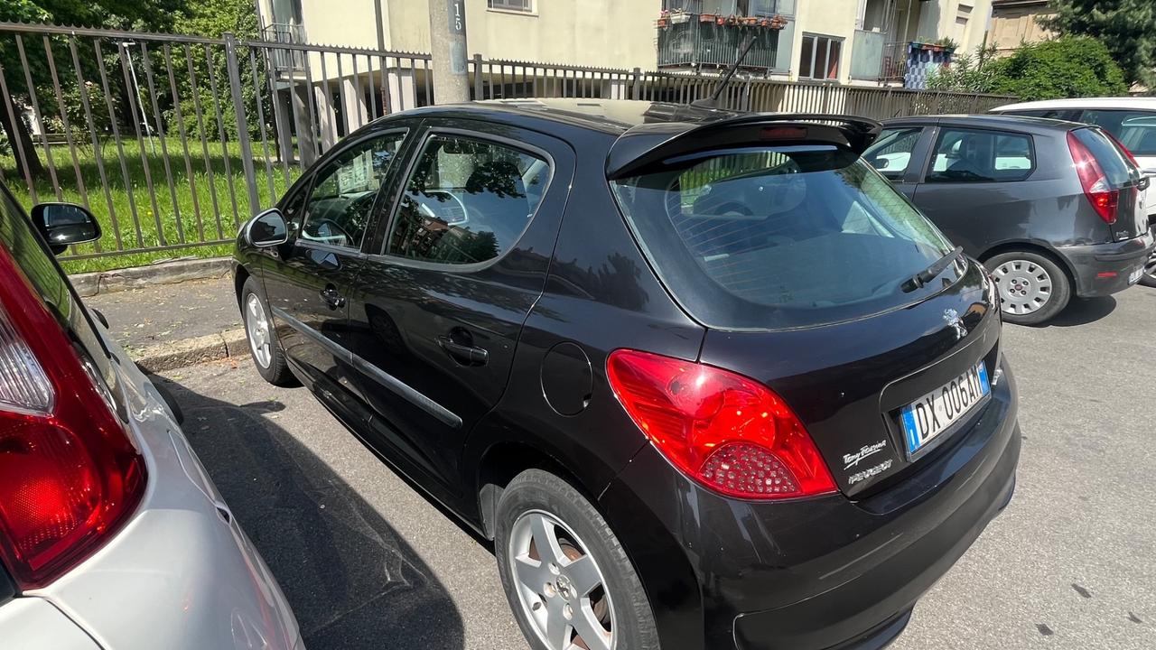 Peugeot 207 1.4 8V 75CV 5p. Energie Sport ECO GPL