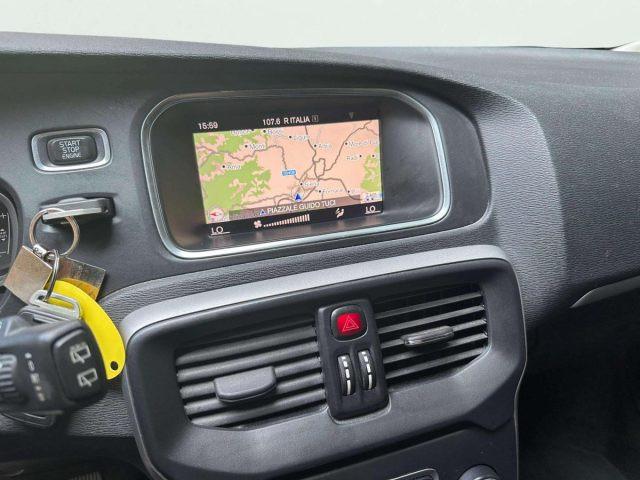 VOLVO V40 D2 Business