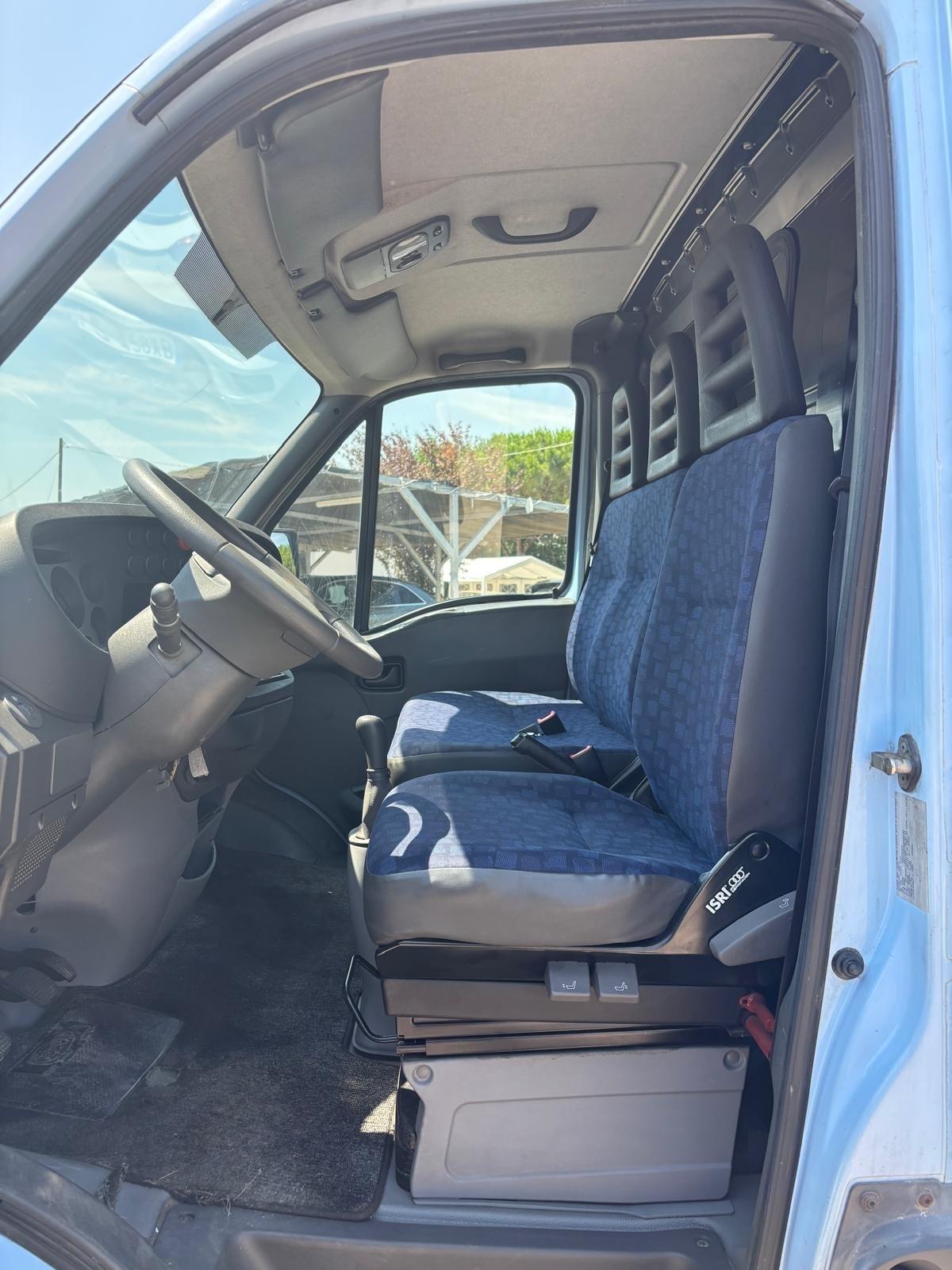 Iveco Daily 35C12VP 2.3 Hpi TDI PL-TA-RG Furg.