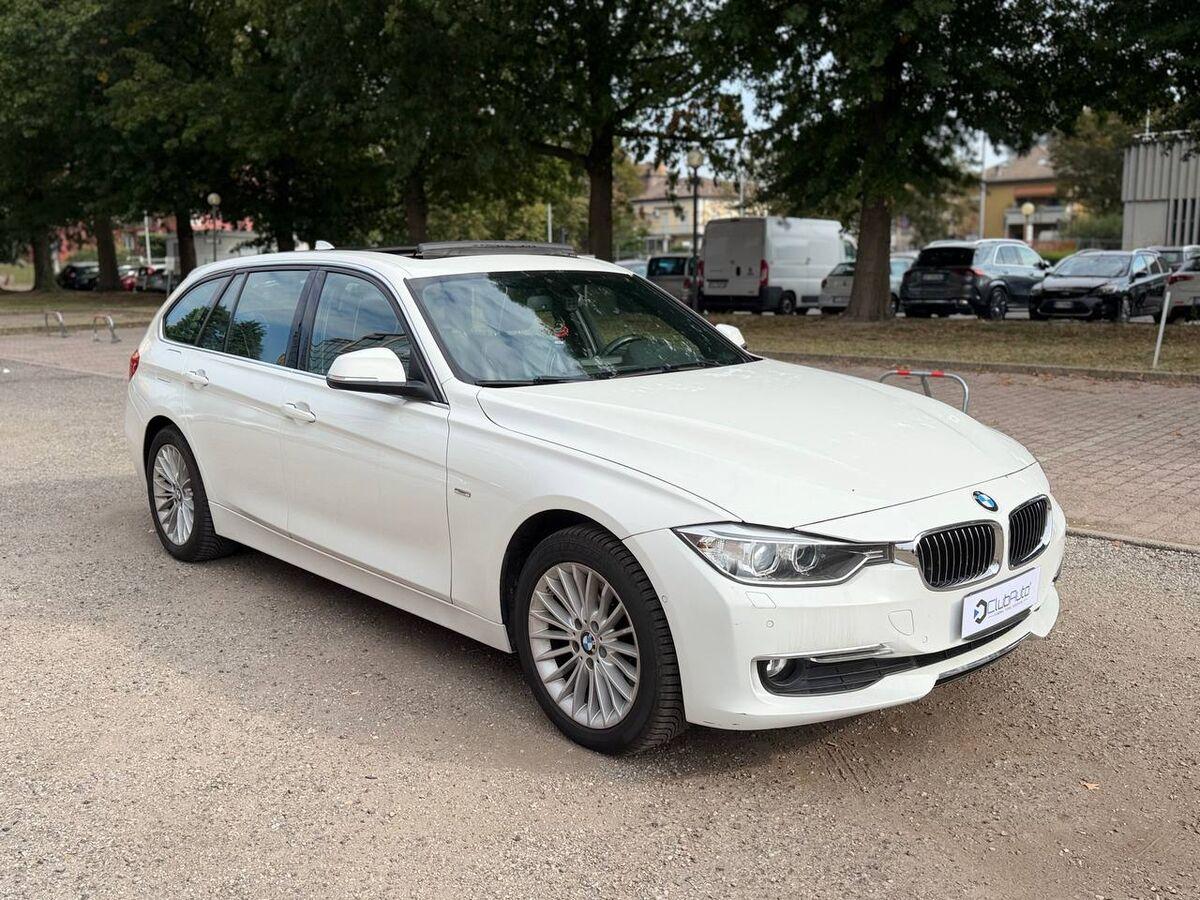 BMW Serie 3 Touring 320d xdrive Luxury navi
