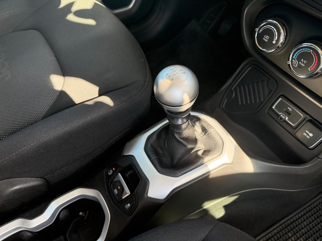 Jeep Renegade 1.6 Mjt 120 CV Longitude