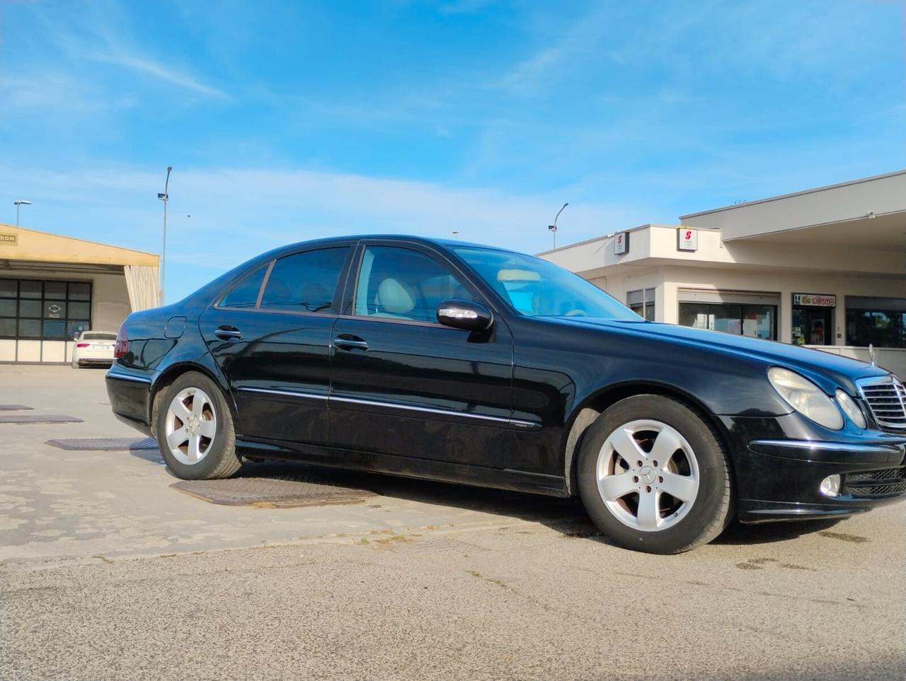 Mercedes-benz E 220 CDI cat Avantgarde