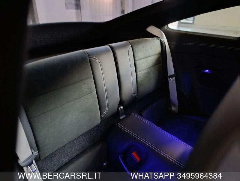 Porsche 911 Carrera 4 GTS