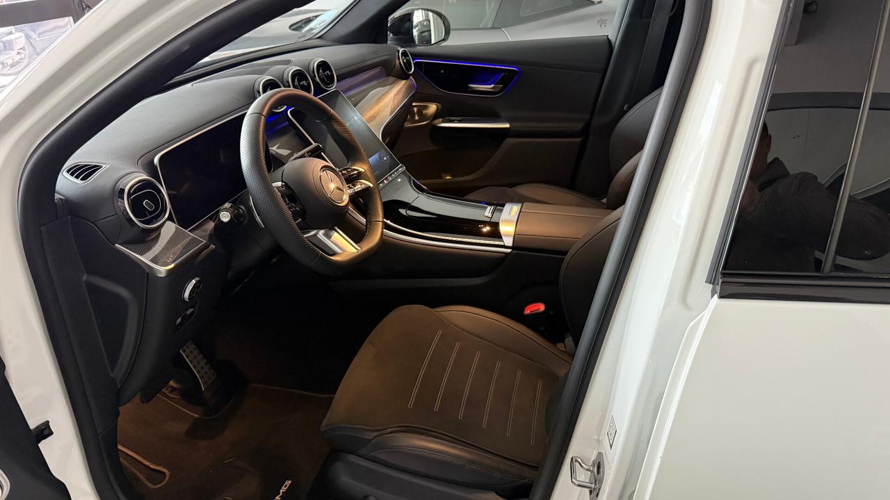 MERCEDES GLC 300 D COUPE' PREMIUM TETTO PACK BLACK