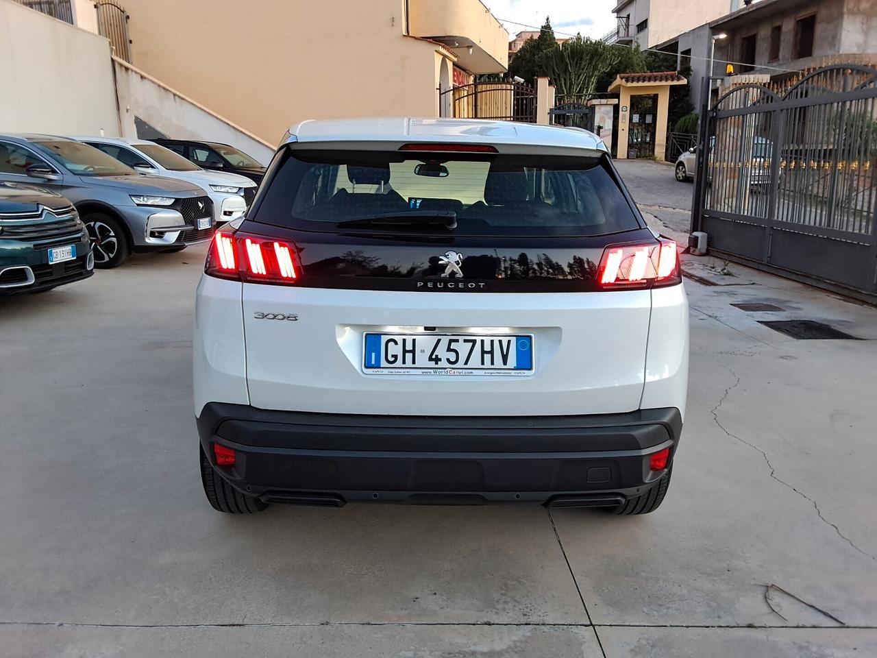 Peugeot 3008 BlueHDi 130 S&S EAT8 Active Pack