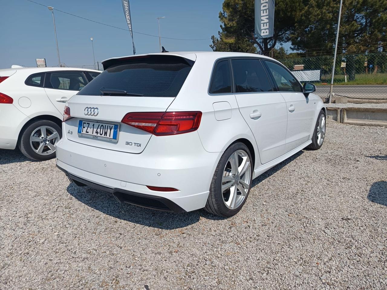 Audi A3 SPB 30 TDI S-LINE Tua a 284€/Mese