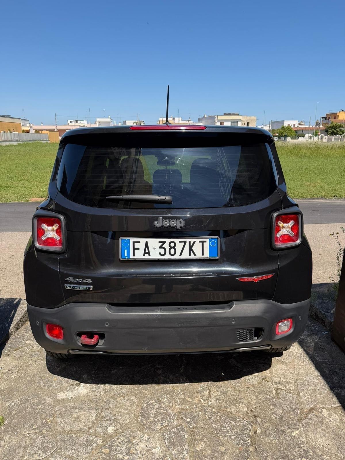 Jeep Renegade 2.0 Mjt 170CV 4WD Active Drive Low Trailhawk