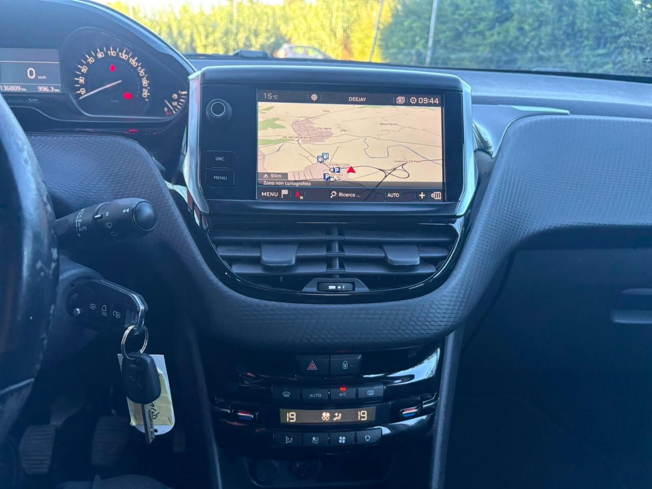 Peugeot 208 BlueHDi 75 5 porte Allure 2017 136.000 KM