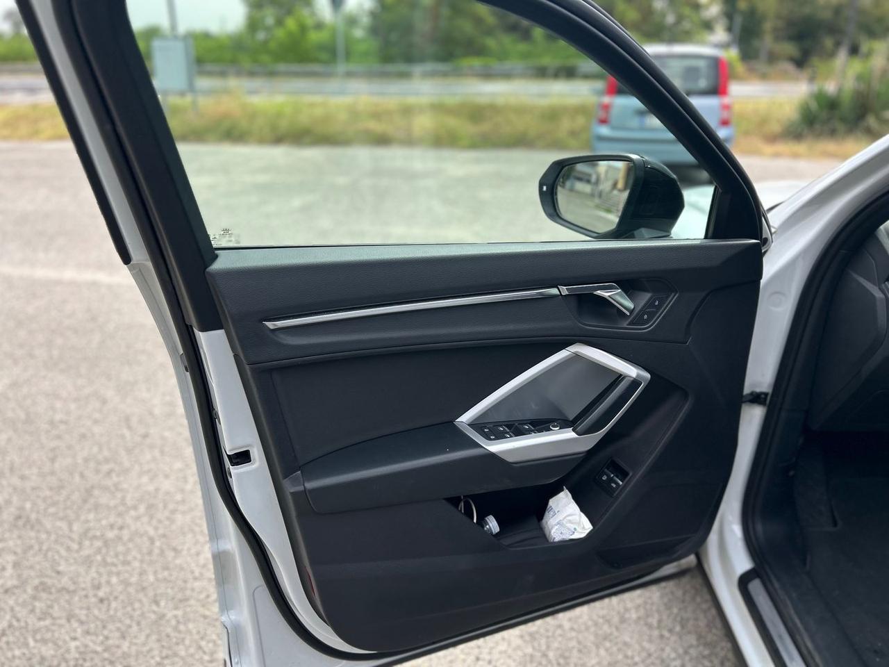 Audi Q3 S Line Edition 1.4 45 TFSI e PHEV #12065