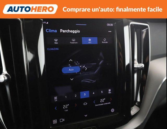 VOLVO XC60 B4 (d) AWD automatico Plus Dark