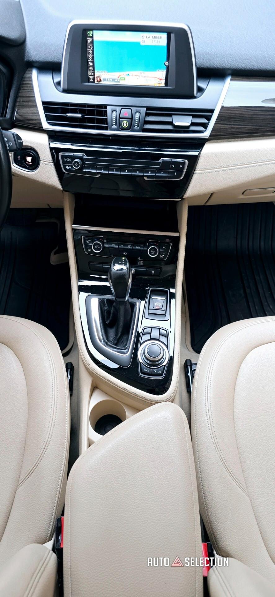 Bmw 218d (Active Tourer Luxury)
