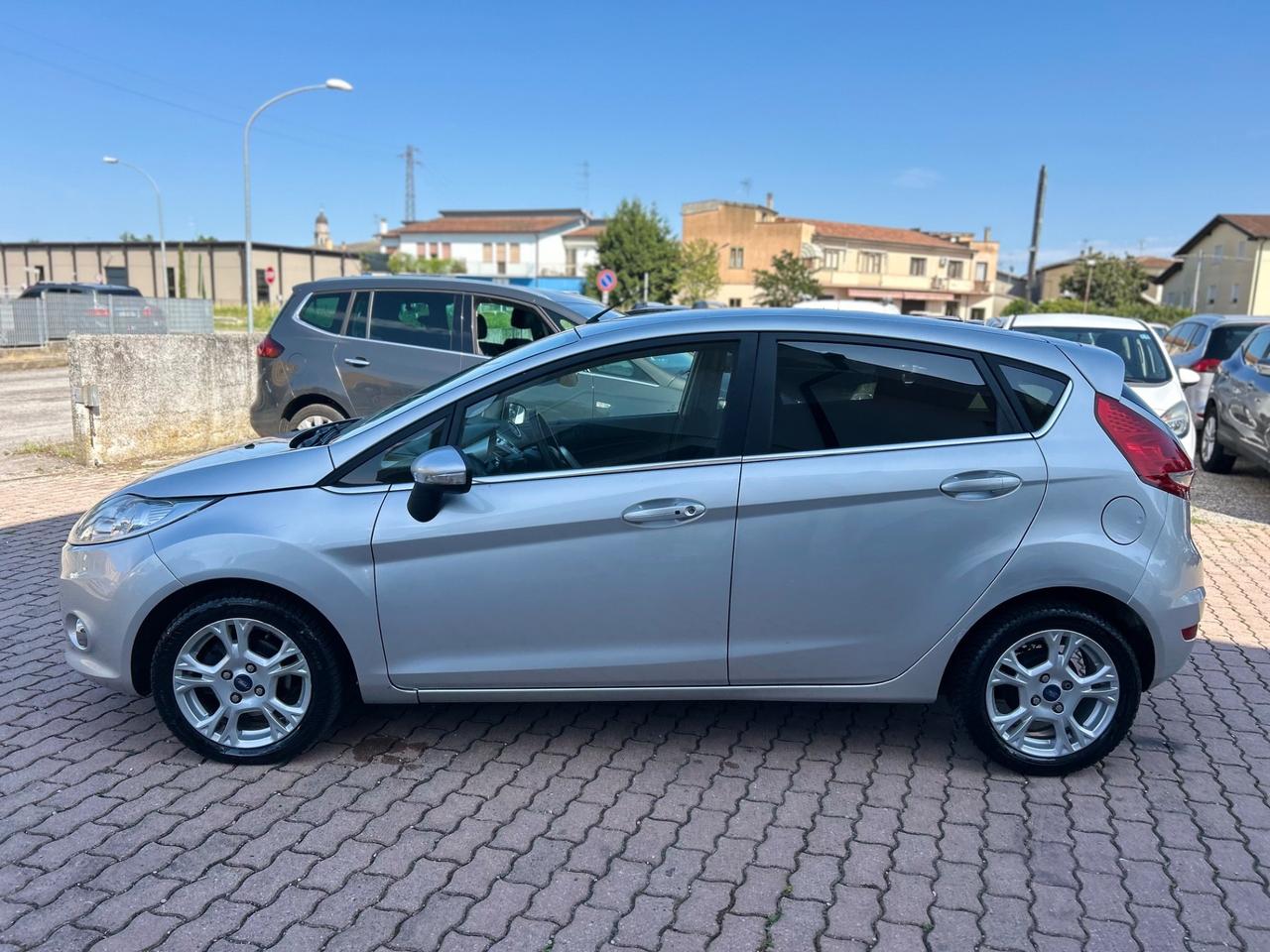 Ford Fiesta 1.2 82 CV 5 porte Titanium