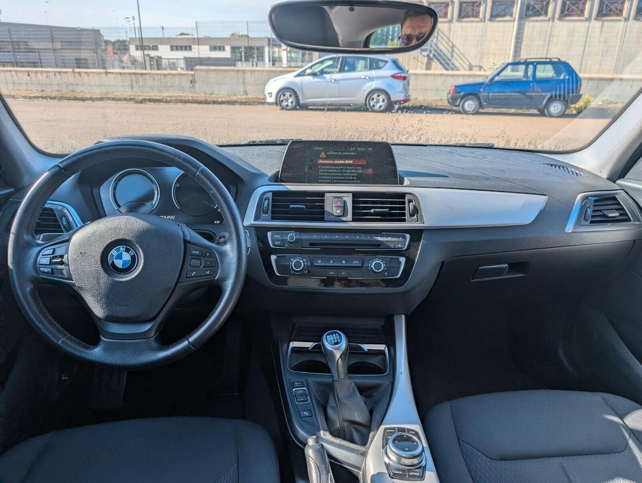 Bmw 116 116d 5p. Efficient Dynamics Urban Business