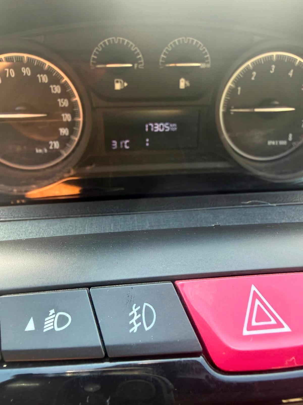 Lancia Ypsilon 1.0 FireFly 5 porte S&S Hybrid Alberta Ferretti