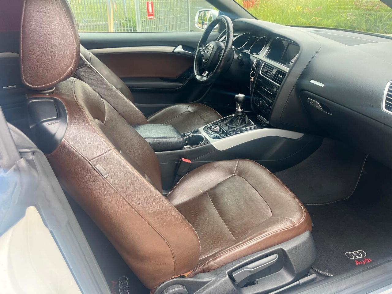 Audi A5 Cabrio 2.0 TDI F.AP. Ambiente