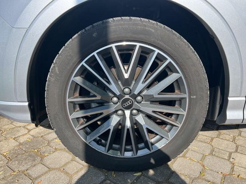 Audi Q3 35 TDI S tronic Business Advanced