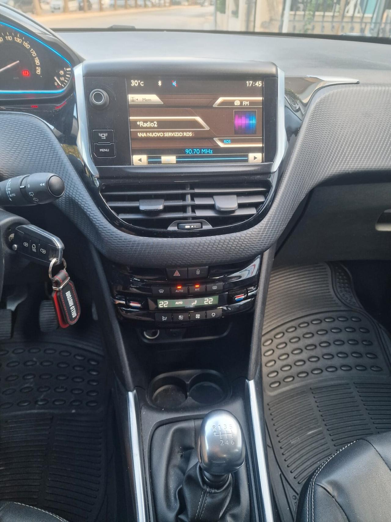 Peugeot 2008 1.6 e-HDi 115 CV Stop&Start Allure