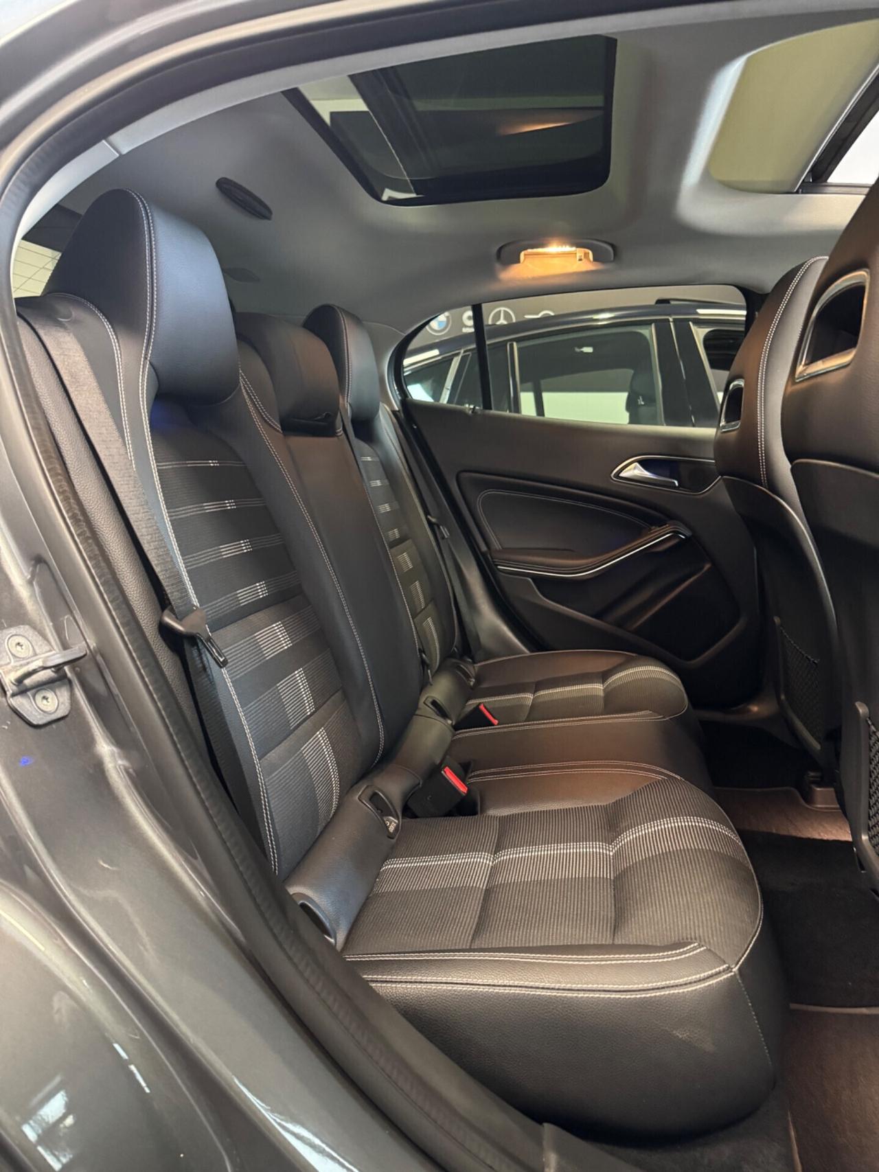 Mercedes-benz GLA 200 d Automatic Sport Tetto apribile