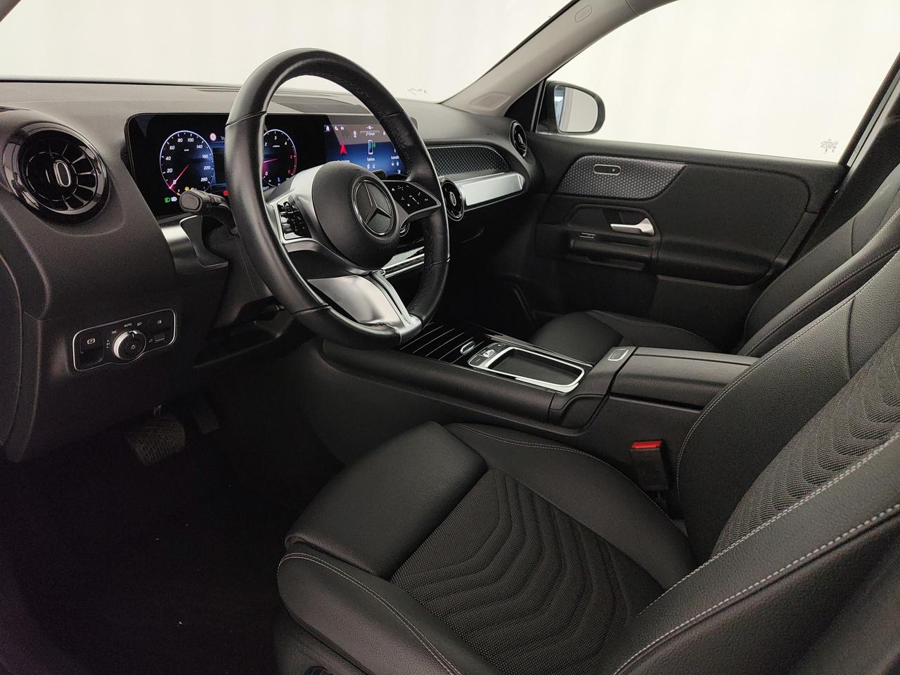 Mercedes-Benz GLB 180 d Advanced auto