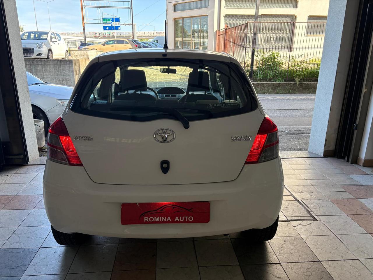 Toyota Yaris 1.0 5 porte