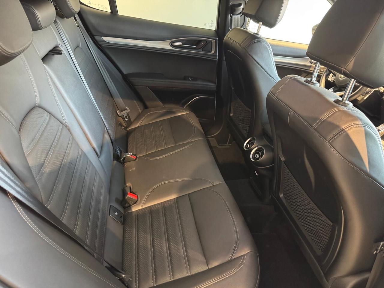 Alfa Romeo Stelvio 2.2 Turbodiesel 210 CV AT8 Q4 Veloce
