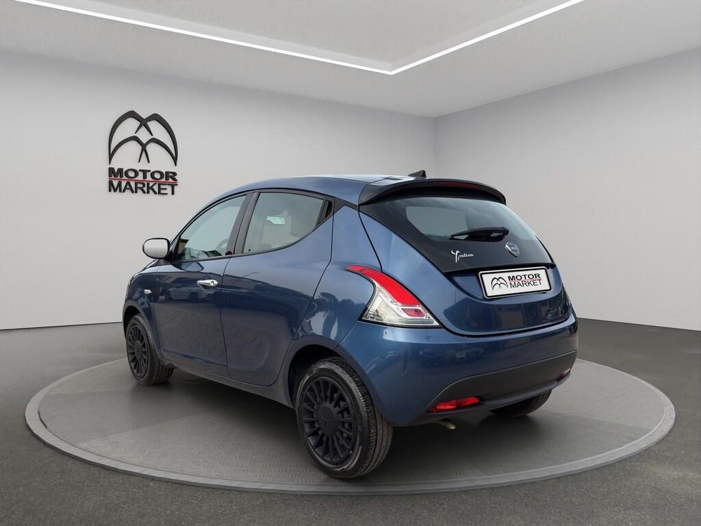 Lancia Ypsilon 5 Porte 1.0 FireFly Hybrid Silver