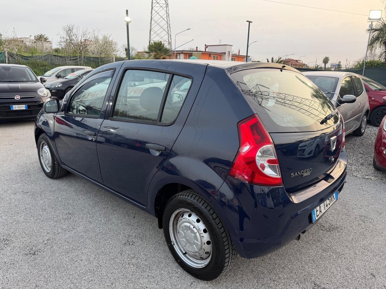 Dacia Sandero 1.4 gpl 2010