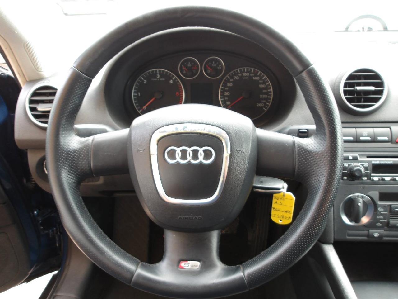 AUDI A3 Sportback 2.0 tdi Ambiente s-tronic (dsg)