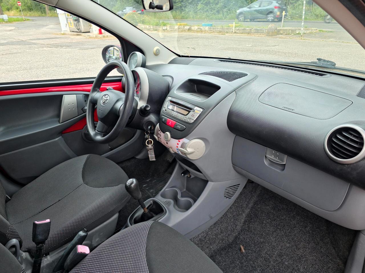 Toyota Aygo 1.0 12V VVT-i 5 porte Sol CV-68 2008-E4 Manuale NEO