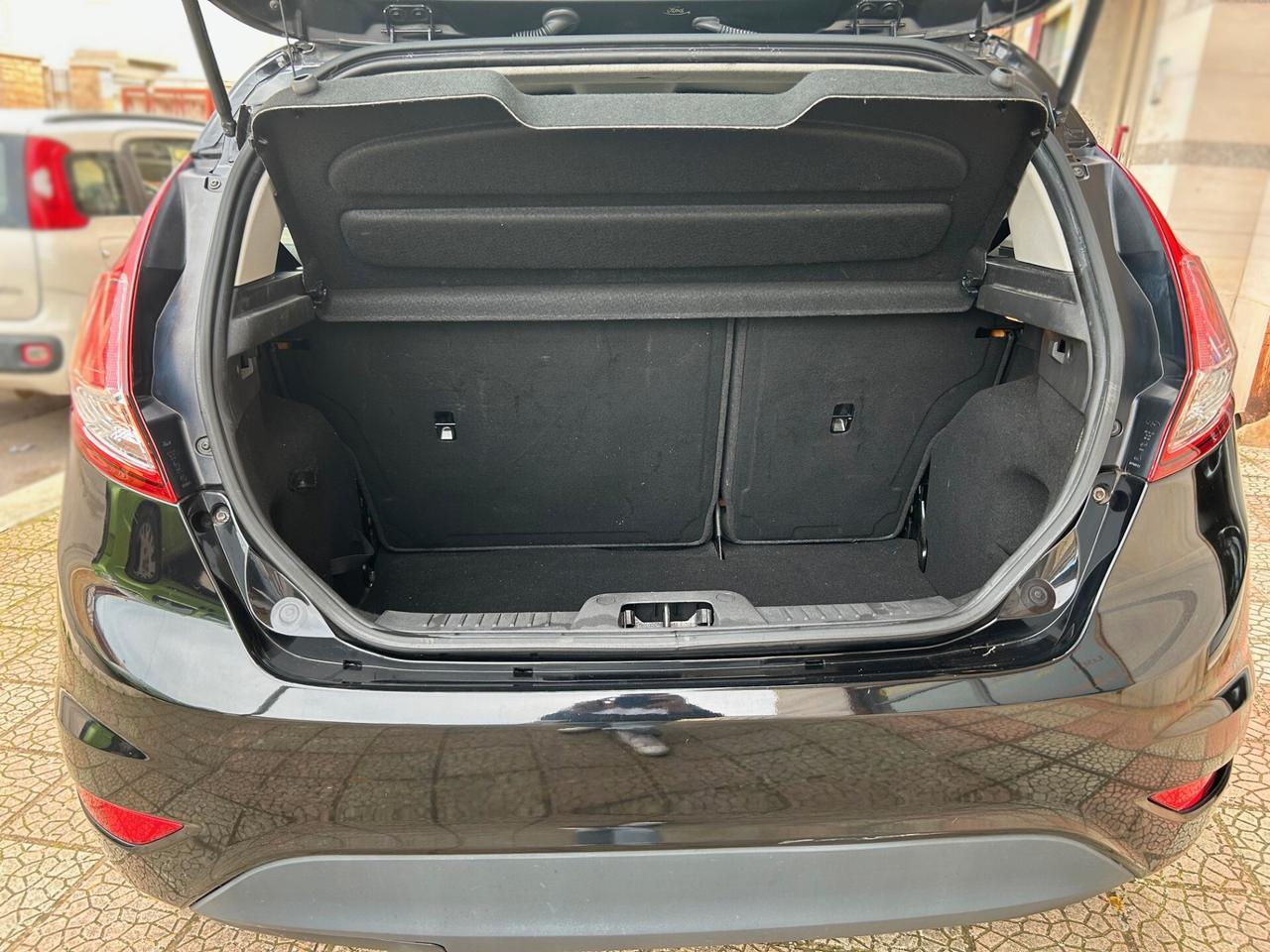 Ford Fiesta 1.5 TDCi 75CV 5 porte Business