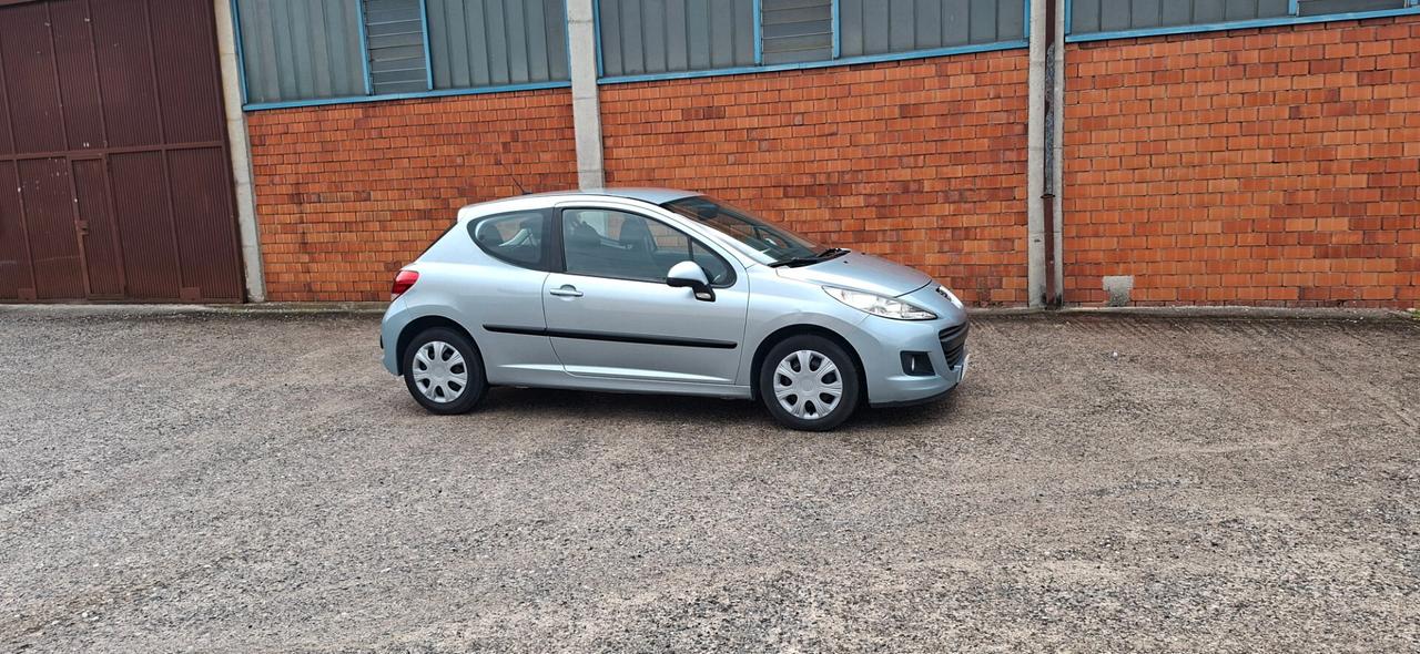 Peugeot 207 1.4 8V 75CV 3p. Energie Sport ECO GPL