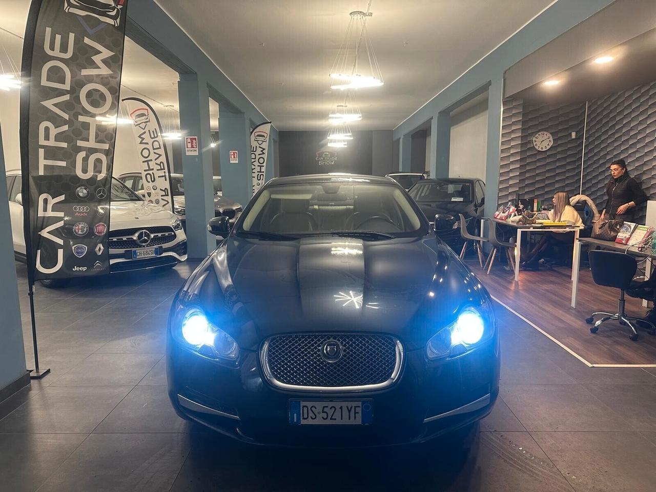 Jaguar XF 2.7D V6 Premium Luxury