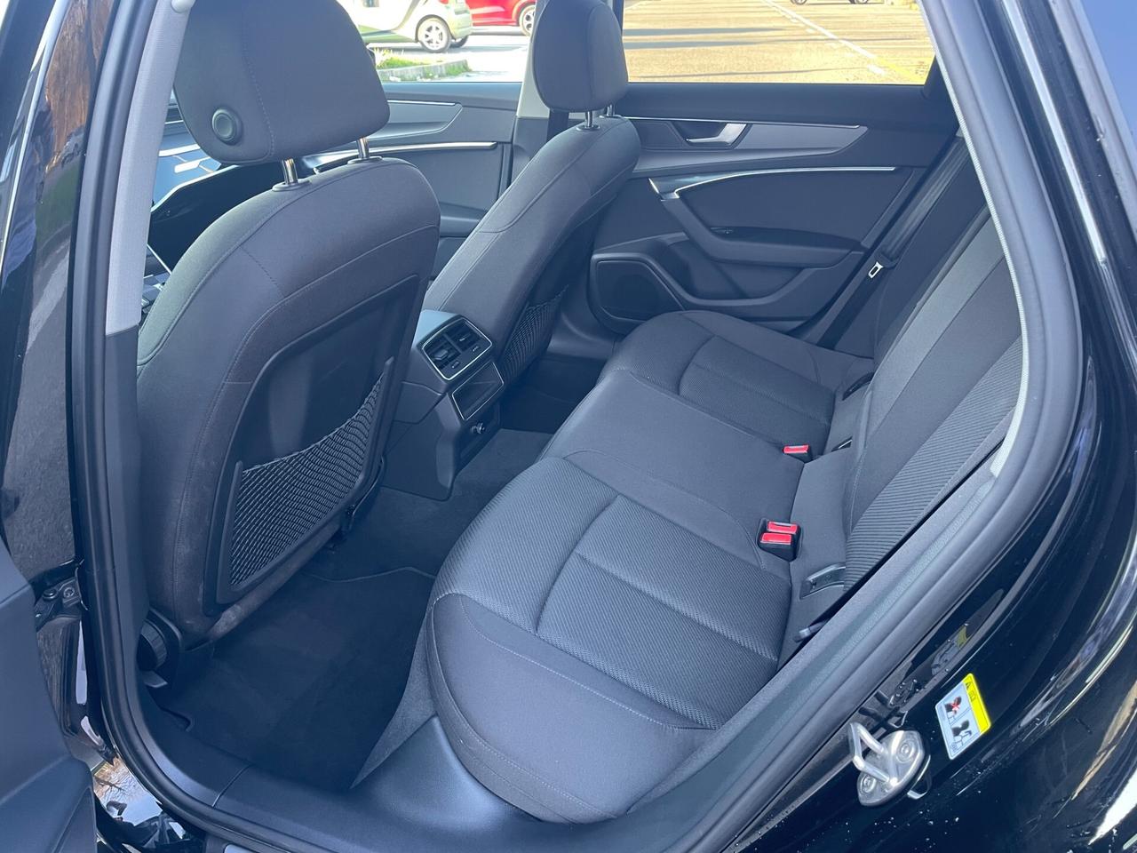 Audi A6 Avant 40 2.0 TD Business*Automatik*Navi*Cerchi*