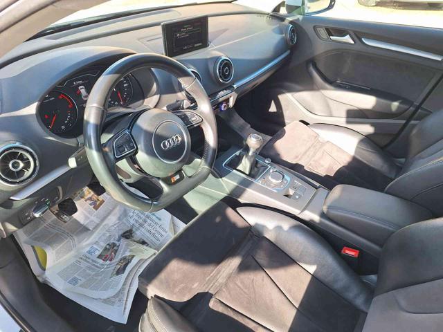 AUDI A3 SPB 2.0 TDI Attraction S - Line