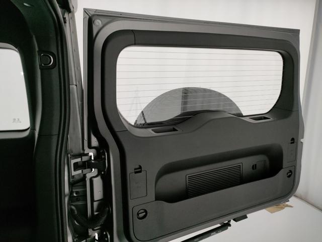 EMC 212 2.0 TGDI 8AT 4WD Adventurer