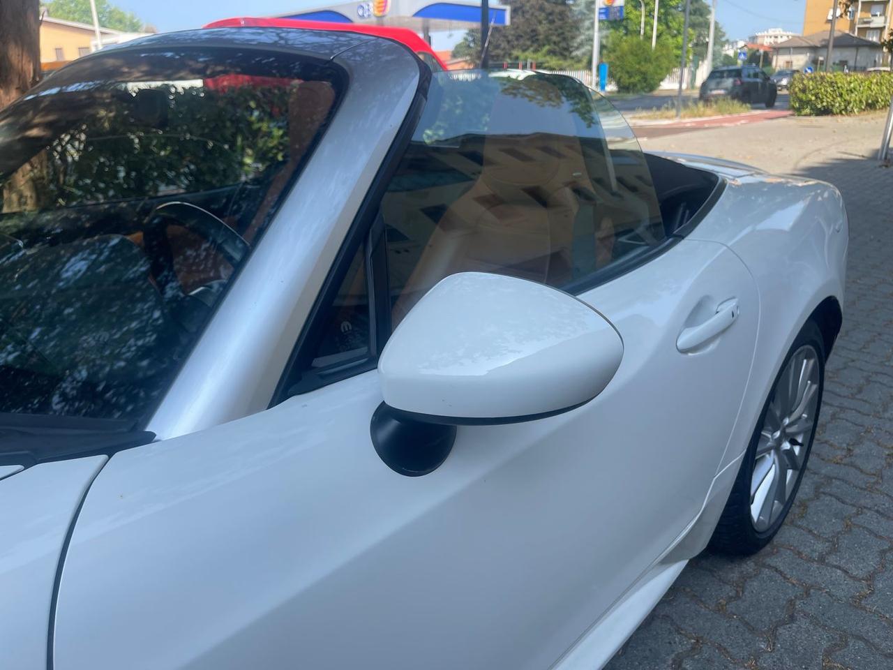 Fiat 124 Spider Lusso 1.4 Multiair Turbo #6089