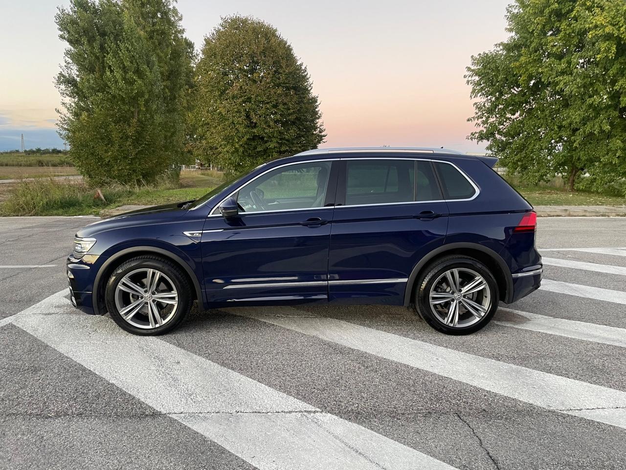 Volkswagen Tiguan 2.0 TDI R LINE SCR DSG BMT