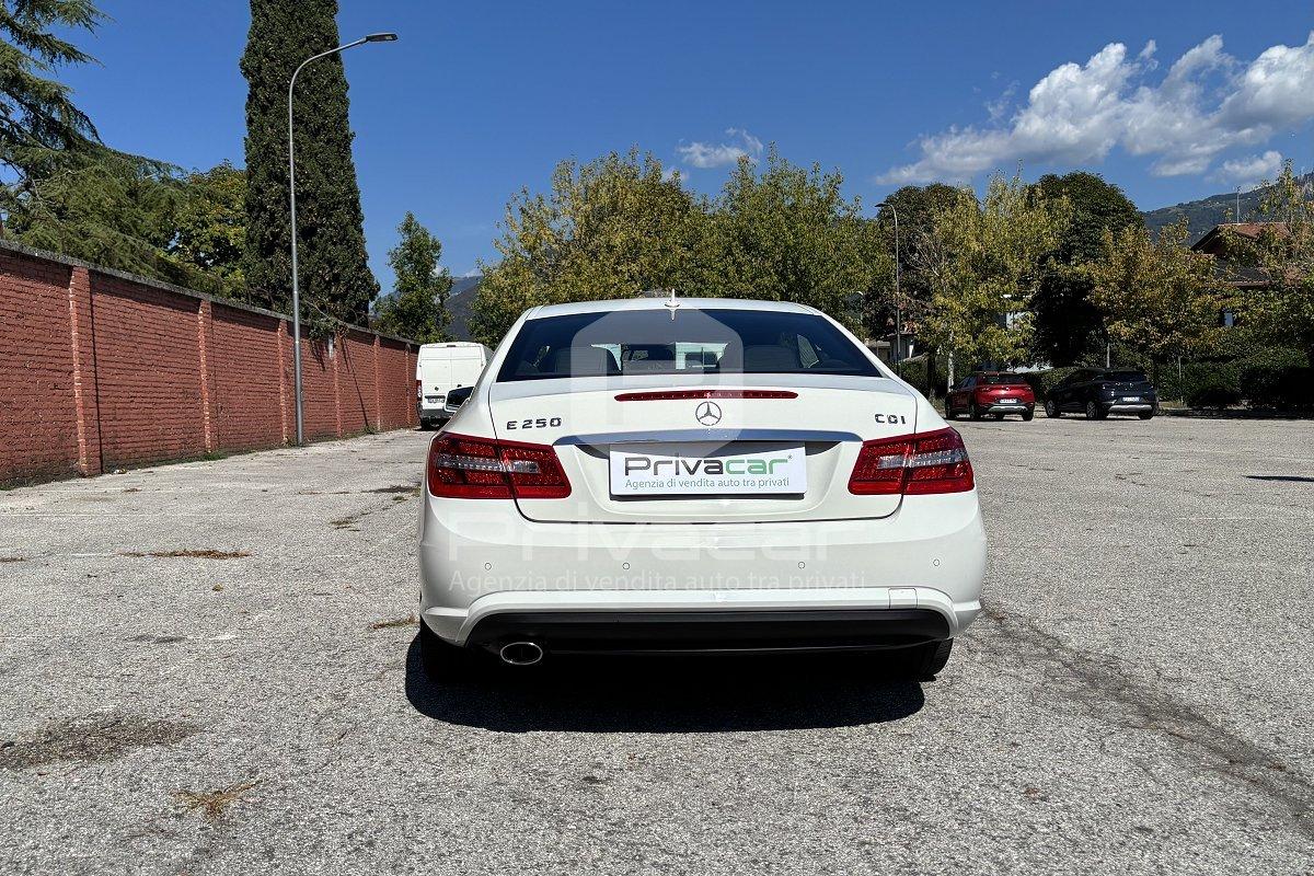 MERCEDES E 250 CDI Coupé BlueEFFICIENCY Avantgarde