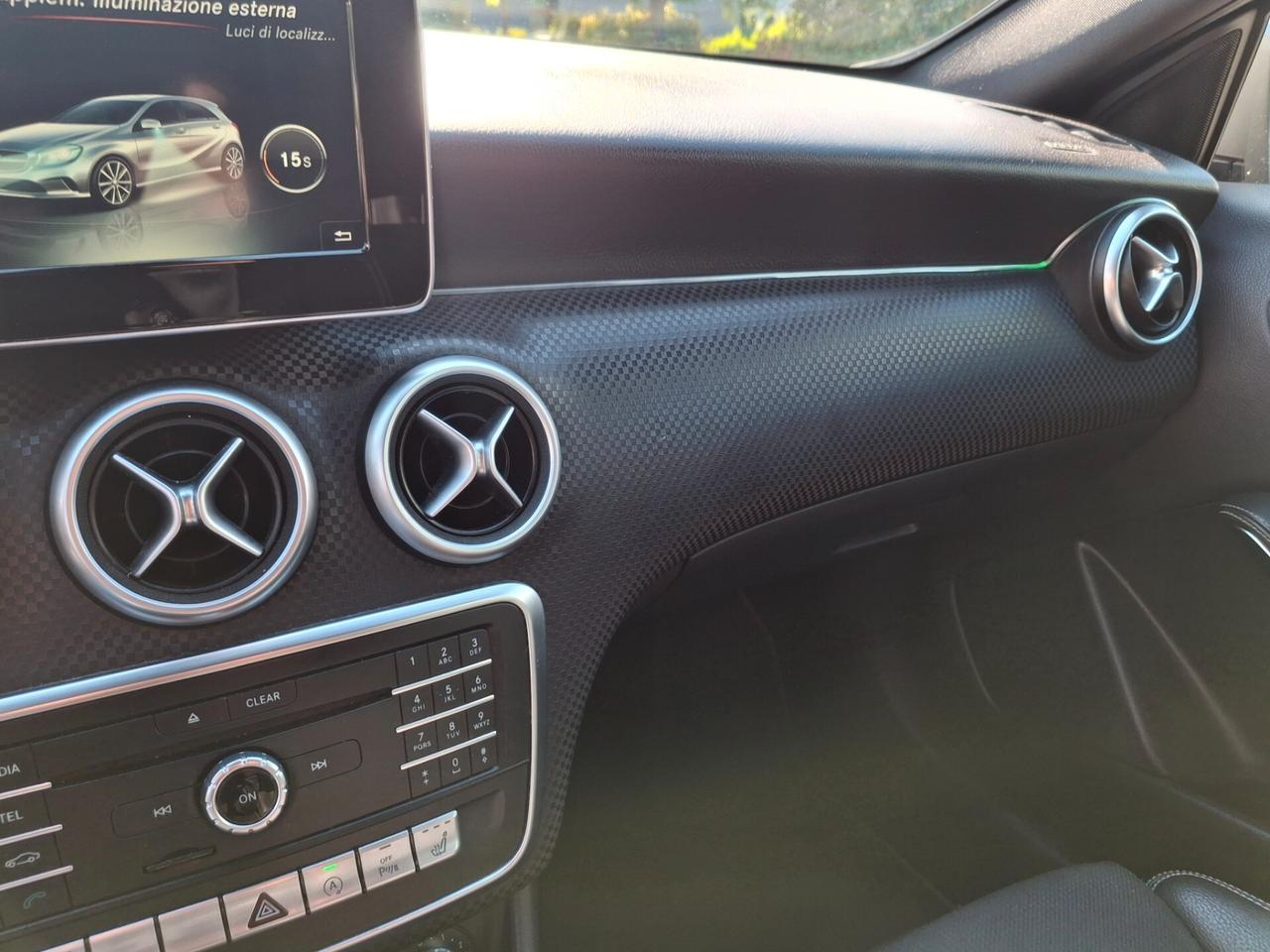 Mercedes-benz A 200 d Premium