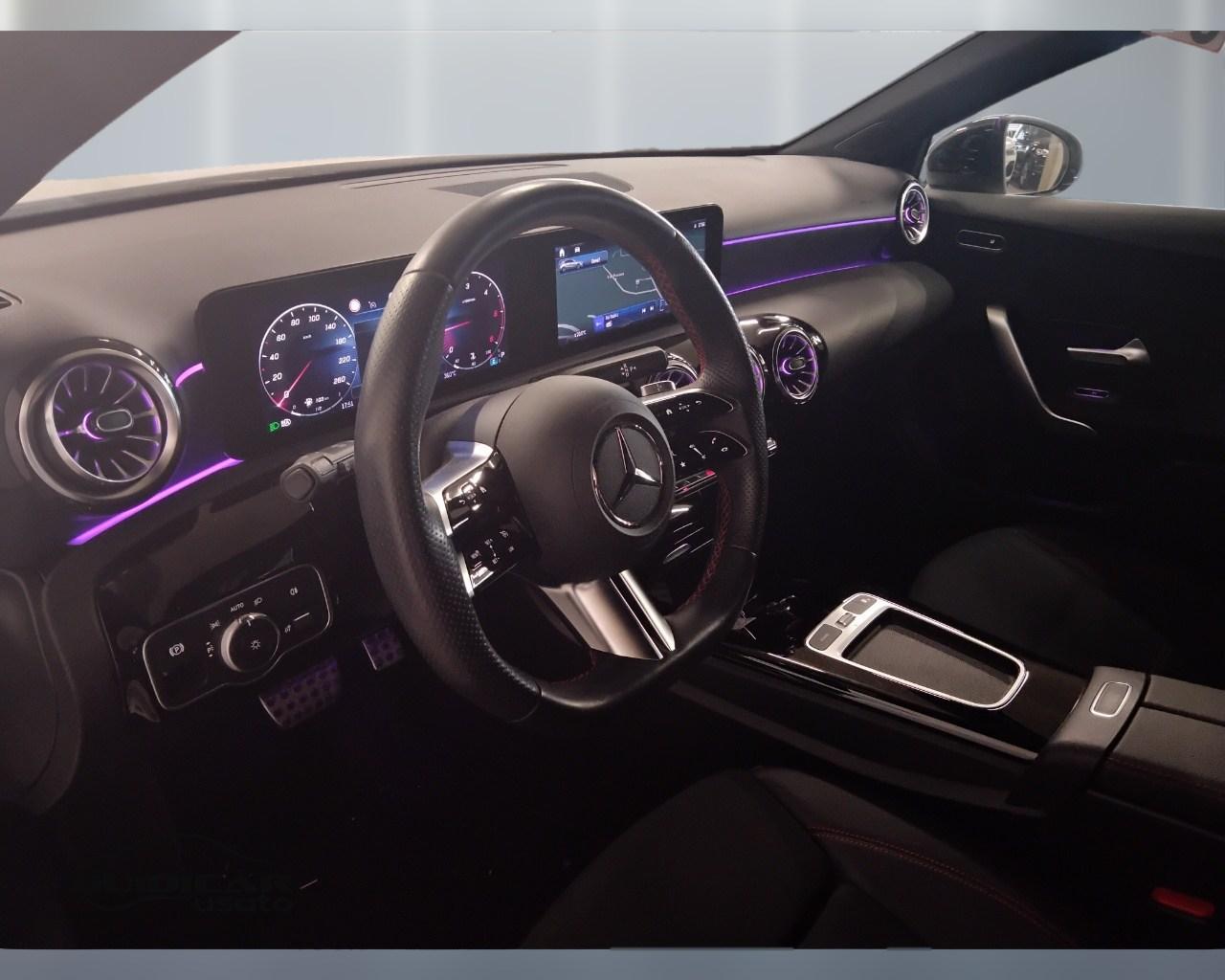 Mercedes-Benz Classe A - W177 2023 - A 180 d AMG Line Advanced Plus auto