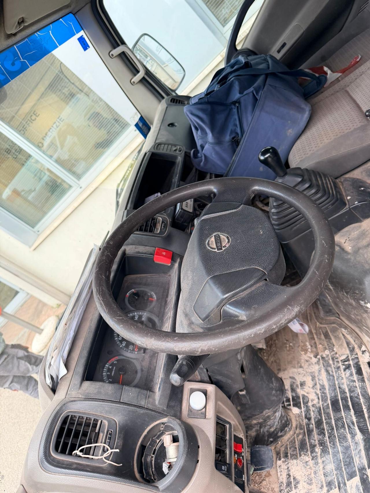 CABSTAR GRU E RIBALTABILE MOTORE ROTTO