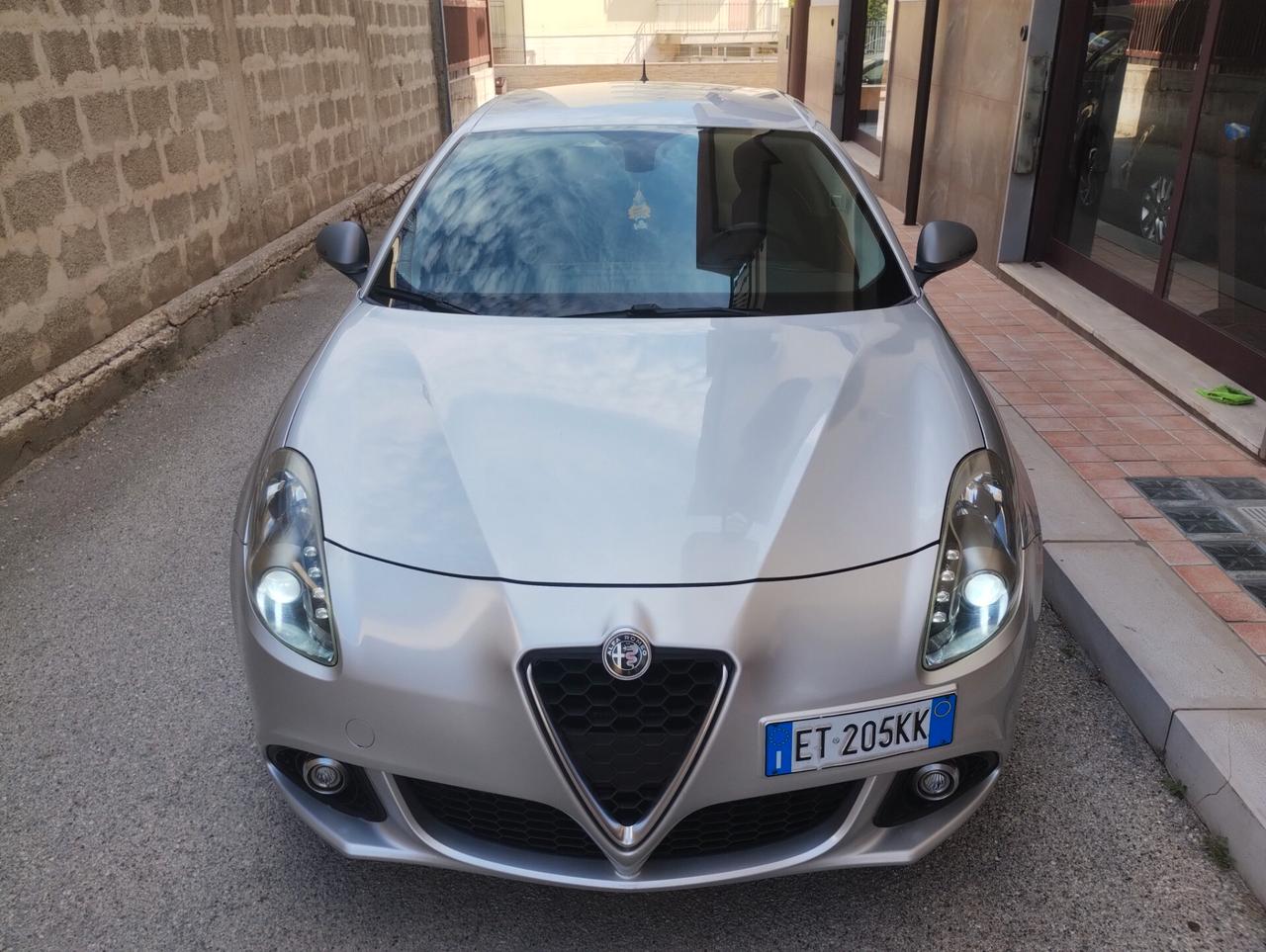 Alfa Romeo Giulietta 1.6 JTDm-2 105 CV Distinctive